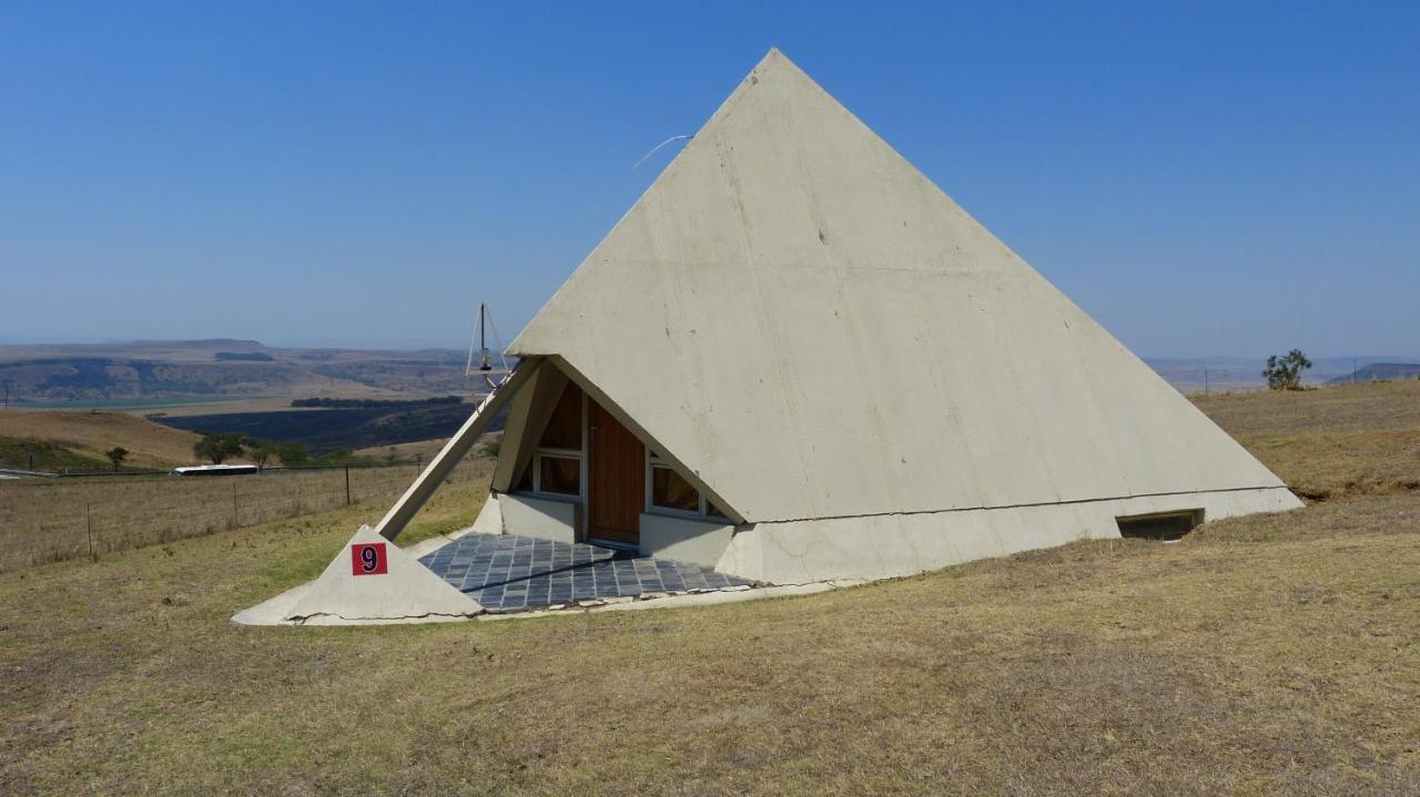 Pyramids Motel Van Reenen Esterno foto