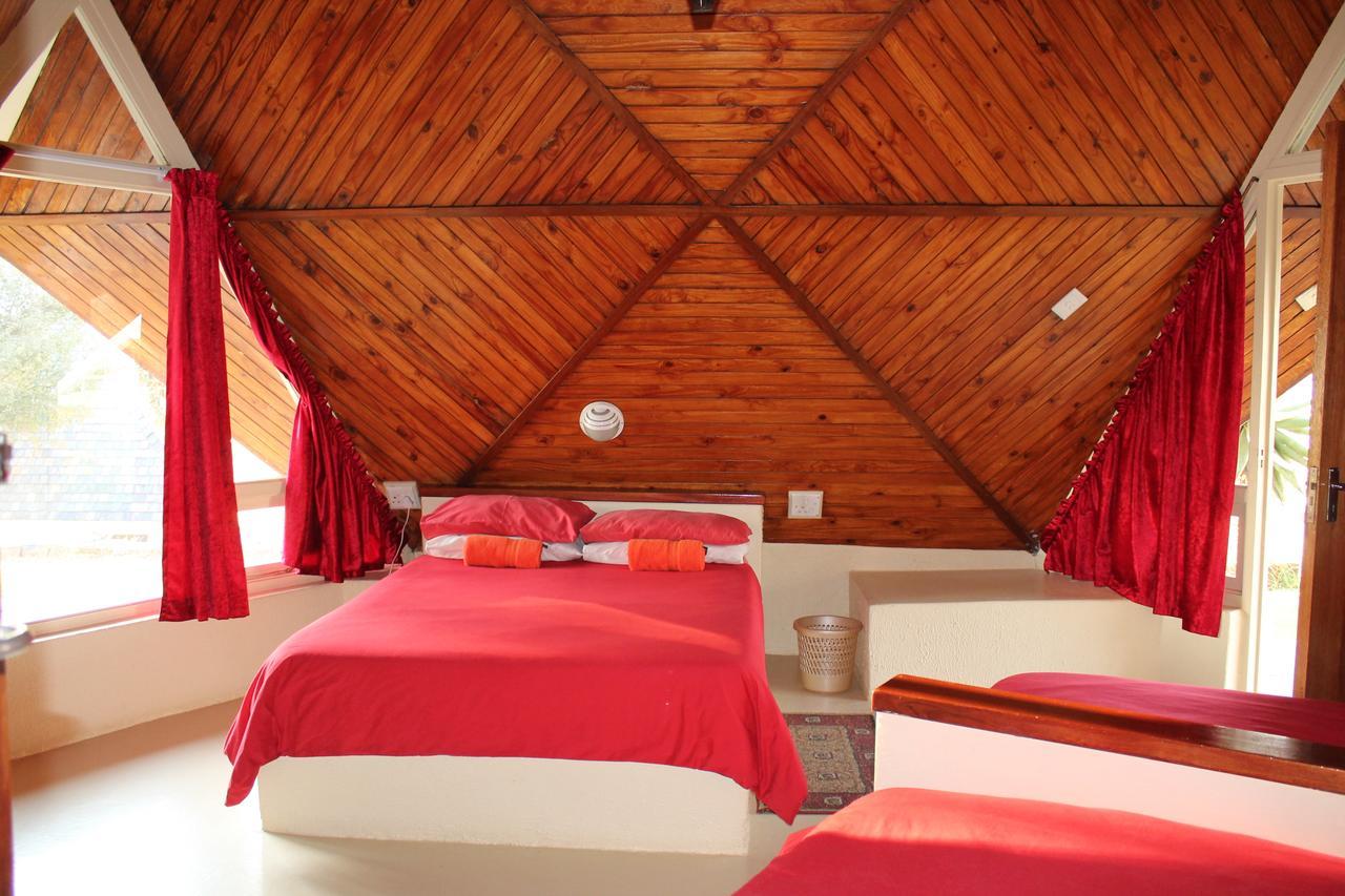 Pyramids Motel Van Reenen Esterno foto