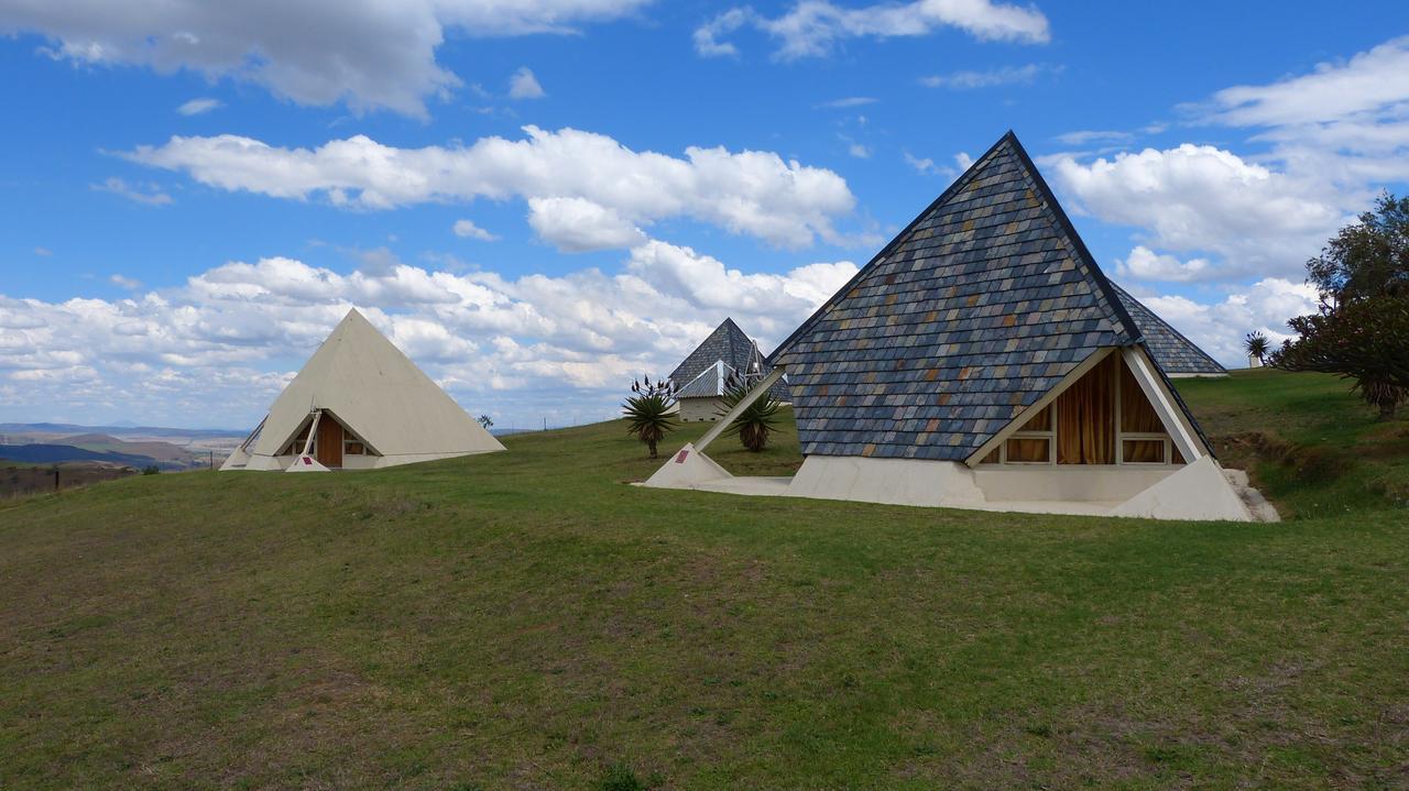 Pyramids Motel Van Reenen Esterno foto
