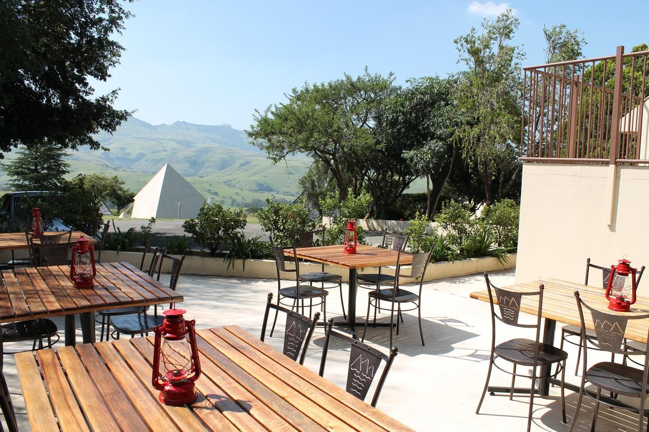 Pyramids Motel Van Reenen Esterno foto