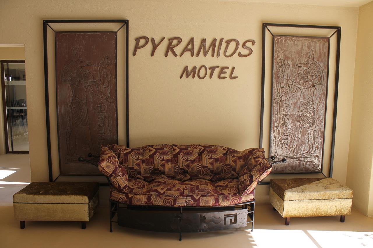 Pyramids Motel Van Reenen Esterno foto